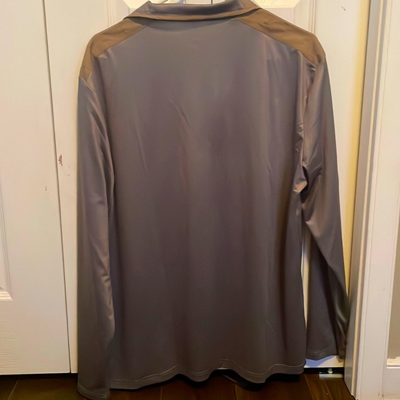 NWOT Army shiny green long sleeve - Picture 2 of 4